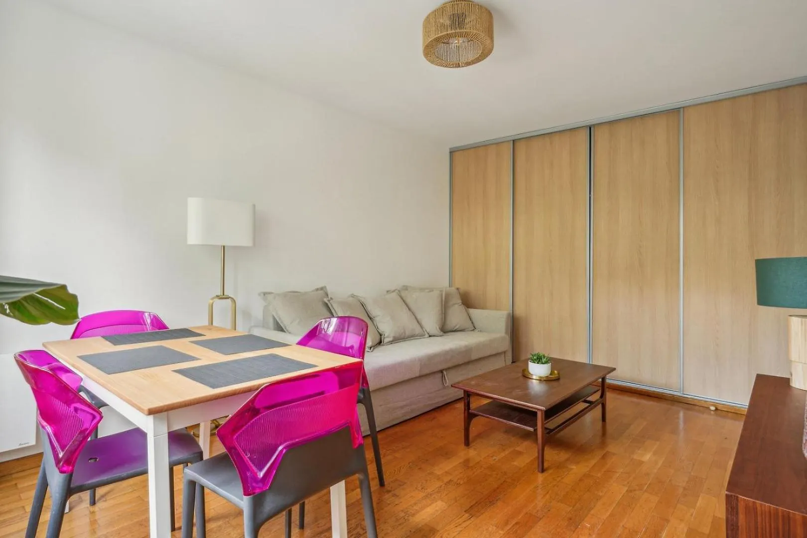 Apartment Le Nid Cosy De Belleville Paris France